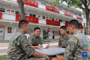 奮力實(shí)現(xiàn)建軍一百年奮斗目標(biāo) 打開強(qiáng)軍事業(yè)發(fā)展新局面——習(xí)近平主席出席軍隊(duì)領(lǐng)導(dǎo)干部會(huì)議時(shí)發(fā)表的重要講話在全軍部隊(duì)引起強(qiáng)烈反響