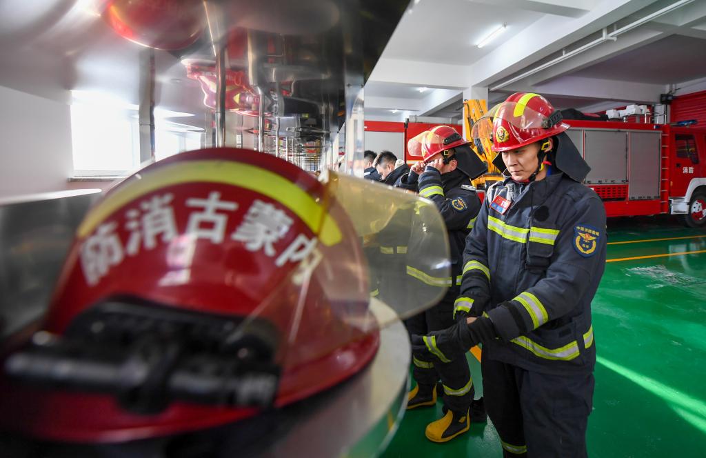 新春走基層丨西烏珠穆沁消防守護草原安寧