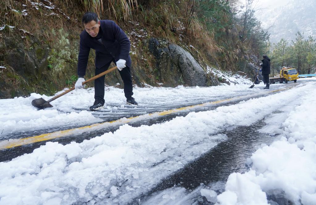 江西南昌迎來降雪